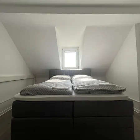 Apartment Simplex Am Ettlinger Tor *